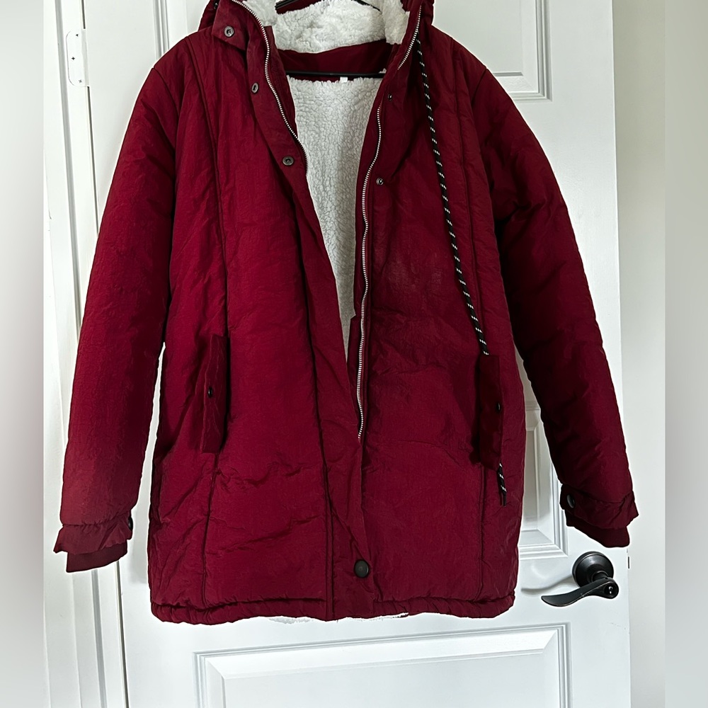 Never worn heavy winter jacket!!!